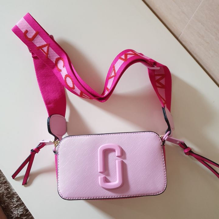 New Design of Ceramic Leather Snapshot Small Camera Crossbody Bag MJ Strap  - Light Pink