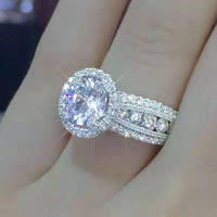 Good Love Hot Fashion Inlay Diamond White Gem Ring Straight For Offered Wholesale Fashion Jewelry Gifts