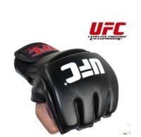 UFC ถุงมือต่อยมวยของ MMA ครึ่งนิ้วต่อสู้มวยไทยถุงมือฝึกกระสอบทราย Sanda น้ำค้าง