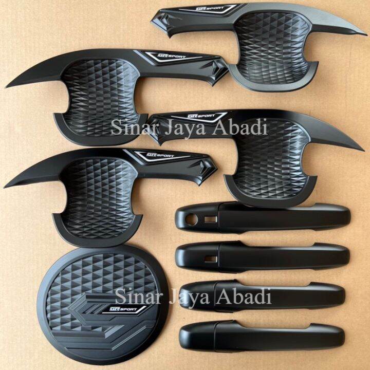 Agya Hitam Doff: Keanggunan Misterius di Jalanan