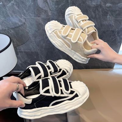 Shell head dissolved recreational canvas shoes female 2022 new thick bottom shoes fashion web celebrity super fire magic stick a single female