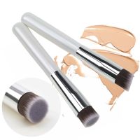 Flat head foundation brush Small foundation cream BB cream concealer brush Wooden handle makeup brush Universal beauty tool Makeup Brushes Sets