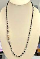 สร้อยคอยาว Long necklace with beads, pearls and silver plated discs. Hand made. 30 inch