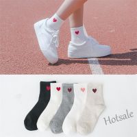 【hot sale】┅ D19 Cute Embroidery Love Heart Pattern Mid Calf Socks Women Cotton Fresh Crew Socks Girls School Japanese White Sports Funny Tube Socks Fashion