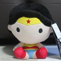 ตุ๊กตา วันเดอร์ วูแมน ตุ๊กตา Wonder Woman (ขนาด 7 นิ้ว, ท่านั่ง) ตุ๊กตา ดีซี ตุ๊กตา DC Universe ตุ๊กตาวันเดอร์วูแมน ตุ๊กตาWonder Woman ตุ๊กตา วูแมน จากเรื่อง จัสติซ ลีก Justice League กลุ่มเดียวกับ ซูเปอร์แมน Superman แบทแมน Batman เดอะแฟลช The Flash