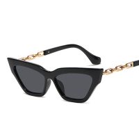 【hot】 Sunglasses Woman Fashion Metal Chain Design Female Glasses Colors Designer Oculos De Sol