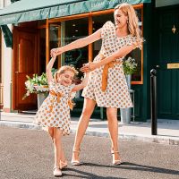 【CC】 Mom and Daughter Fashion Dot Print Bow Printed Flying Sleeves Matching Outfits Parent-Child Outfit