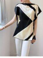 เสื้อเชิ้ตเปิดไหล่สีตัดสีดำและสีขาวสำหรับผู้หญิงแฟชั่นสไตล์ใหม่ของผู้หญิงเทรนด์สูงสุดหรูในฤดูร้อน2023
