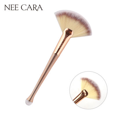 NEE CARA นีคาร่า แปรงแต่งหน้า แปรงปัดไฮไลท์ แปรงเกลี่ยแป้ง N876 FAN BRUSH