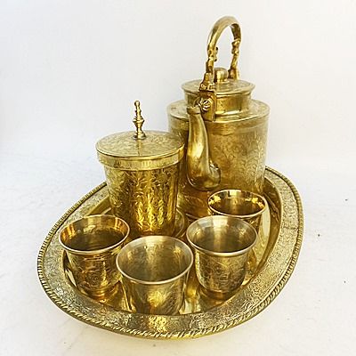 ชุดน้ำชากากระบอก ทองเหลืองตอกลาย แก้ว 9 cm ตอกลาย ถาดรูปไข่ 12 นิ้ว