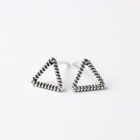 [COD] Striped triangular hollow earrings female geometric figure simple and versatile ins creative student light luxury