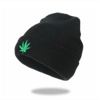 【YD】 New classic Fashion Men Weed Beanie Hats Warm Knitting Hat Woolen Cap hat 2023