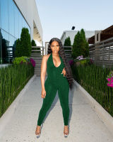 Trendy Street ผู้หญิงใหม่ขายร้อนแขนกุด Deep V เซ็กซี่อารมณ์แน่นสีทึบเงา Backless Jumpsuit ในฤดูร้อน