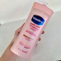 โลชั่น Vaseline Healthy White Lightening Visible Fairness Lotion 725 ml. ขวดสีชมพู ของแท้