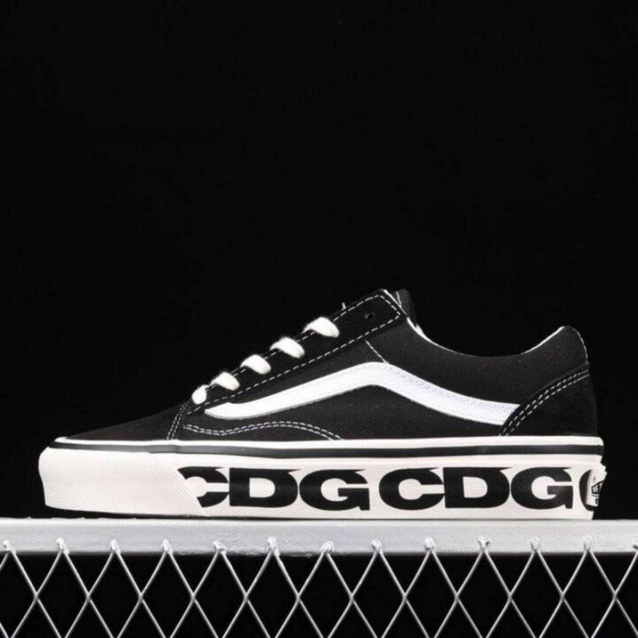 SPECIAL PRICE GENUINE CDG X VANS OLD SKOOL UNISEX SPORTS SHOES