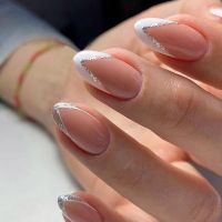 Press on nails 24pcs/box fake nails french manicure oval head white and silver rim design artificial nails with jelly for girls