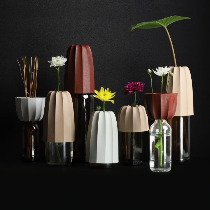 qualy-cacvase-s-screw-cap-bottle-vase-แจกัน-รีไซเคิล-จากขวดน้ำพลาสติก-size-s