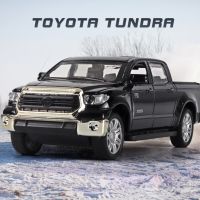 โมเดลรถโลหะผสมแบบหล่อจากโลหะ1:32รถกระบะโตโยต้า Tundra ยานพาหนะแบบออฟโรดรถจำลองเสียงและไฟชุดของเล่นเด็กของขวัญ