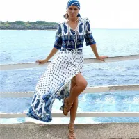 --D0512 Europe and the United States printed rayon positioning single-breasted beach blouse sexy cardigan vacation is prevented bask in unlined upper garment to connect dress skirt