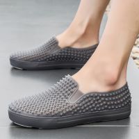 Sandals Men Hole Shoes Crocks Shoes Rubber Clogs For Men