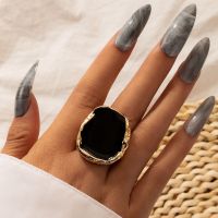 2022 Retro Black Shell Irregular Ring Creative Couple Stainless Steel Personality Punk Style Men and Women Party Ring Jewelry