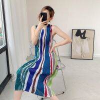 2023 Hot Miyake Vest Long Skirt Womens  Summer Style Western Loose Pleated Sleeveless Slim Color Striped Printed Dress