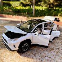 1:24 Toyotas โมเดลรถโลหะผสม SUV RAV4ของเล่นโลหะหล่อจากโลหะออฟโรดรถจำลองของขวัญของเล่นเด็กเสียงและไฟ