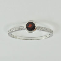 925 Sterling Silver with Natural Gemstone Garnet with White Cubic Zirconia. Ring Size 60 (SR01495GA/W-CZ-60) (พลอยโกเมน)