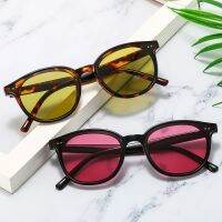 [COD] gm same style lang sunglasses female ins2021 new trendy personality simple rice nail show face jumping di