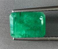 3.16cts พลอยมรกตแท้ เม็ดสวยมาก. นำมาจากบราซิล. มีหลายขนาด. Natural Brazilian Emerald-The New Sensation