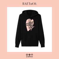 [RAFTnCO.] Raftly Hoodie เสื้อแขนยาวแบบมีฮู้ดสกรีนลาย -สีดำ/Black