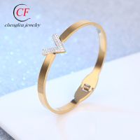 [COD] European and popular fashion V-shaped gold-plated titanium steel bracelet personality diamond symbol stainless female