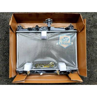 หม้อน้ำอลูมิเนียม Toyota Camry ACV30 ACV40 / Wish ANE11 เครื่องยนต์ Bensin 2.0 cc / 2.4 cc ( OEM เทียบแท้ ) 1AZ / 2AZ