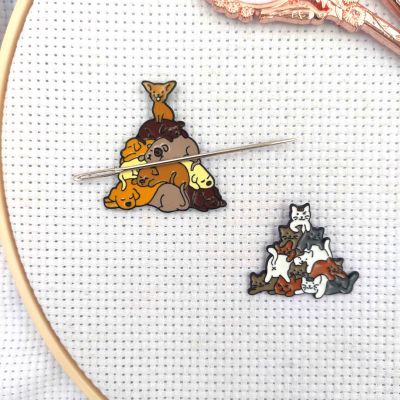 Needle Keeper Magnet Puppy Dogs Needle Minder Cute Magnetic Needle Keeper Finder Sewing Needles Holder Cross Stitch Embroidery Needlework