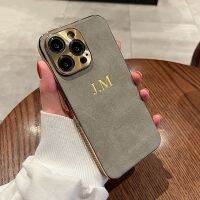 QIQI เคสโทรศัพท์สั่งทำตามแบบตามต้องการ,เคสสำหรับ iPhone 14 13 12 11 Pro Max ชื่อย่อตัวอักษรหนังแกะหรูหราปกหนังเคสกันกระแทกแบบชุบ