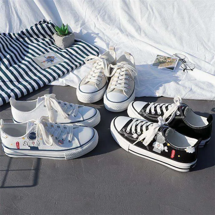 Giày Vải Bố Giày Trượt Ván Instagram Harajuku Ulzzang Sành Điệu Dễ Phối Học Sinh Phong Cách Hàn Quốc Mẫu Mới Loại Mỏng Mùa Xuân Năm 2022 Cho Nữ
