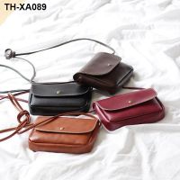 ป่าที่เรียบง่ายนักเรียนไหล่เดียวทุกการแข่งขัน crossbody ฤดูร้อนเวอร์ชั่นเกาหลีสดขนาดเล็กของใหม่ ins กระเป๋าหนังนิ่มย้อนยุคขนาดเล็ก