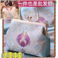 Hot selling New finished product Chinese style embroidery ancient Hanfu cheongsam bag all-match Messenger shoulder hand-held embroidered mouth gold