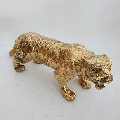 รูปปั้นเสือ เนื้อทองเหลือง ยาว 10 นิ้ว ความยาวรวมถึงหาง 12 นิ้ว