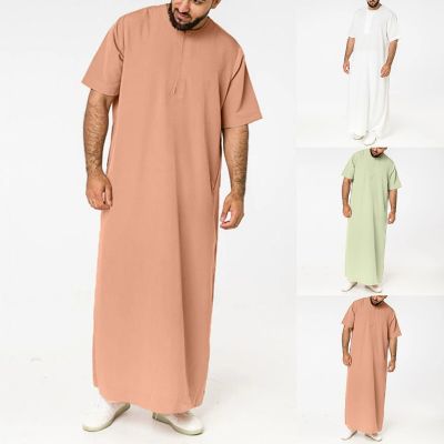 เสื้อคลุมมุสลิมคอกลมแขนสั้นมีซิปสไตล์สีทึบของบุรุษวินเทจมุสลิมอารบิกอิสลาม5XL แบบดั้งเดิม