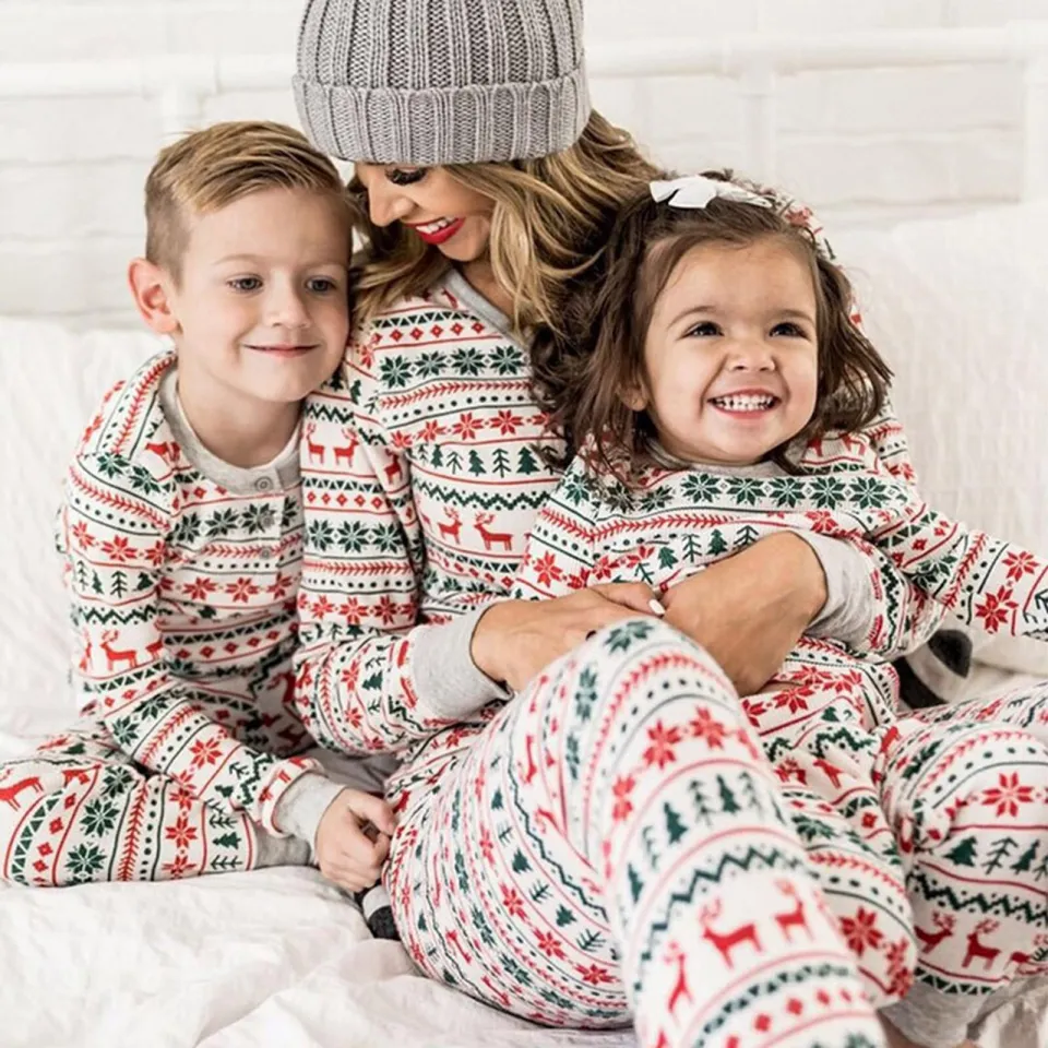 hiChongGuiShang Christmas Family Pajamas Clothes Set Sleepwear For