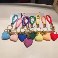 Leather Rope Keychain Hand Woven Colorful Heart Key Ring for Male Female Car Fashion Accessory Keyrings Gifts