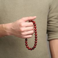 กำไลข้อมือลูกปัดไม้จันทร์สีแดงเกรดของสะสมวัสดุรถแขวน Tasbih Rosario เก่าที่เต็มไปด้วย Venus ชายและหญิงรุ่นไม้จันทน์