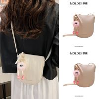 Summer summer high-end niche messenger bag female 2023 new white simple mobile phone bag fashion shoulder bag 【BYUE】