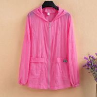 【YF】 2023 New Ultra Light Women Summer Outdoors Short Jacket Hooded Sun Protection Clothing Solid Coat With Zipper Windbreaker 5XL