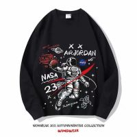 เสื้อสเวตเตอร์แขนยาว NASA นักบินอวกาศ,เสื้อสเวตเชิ้ตคอกลมทรงหลวมพิมพ์ลายสไตล์เกาหลีสำหรับผู้ชายและผู้หญิง (เบอร์23)