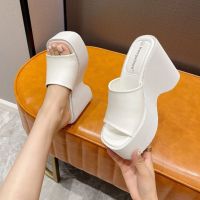 Summer Simple Slipper Fashion Sandal Ladies Non-Slip Flat Mules platform Heel Casual Square Toe Half Slippers Designer Sandals