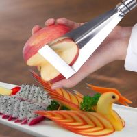 【YF】 Stainless Steel Fruit Carving Triangular Shape Vegetable Slicer Platter Non-slip Blade Kitchen Tool