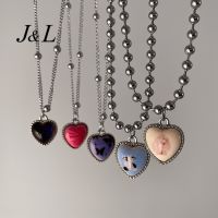 French Vintage Oil Dripping Alloy Heart Pendant Necklace for Woman