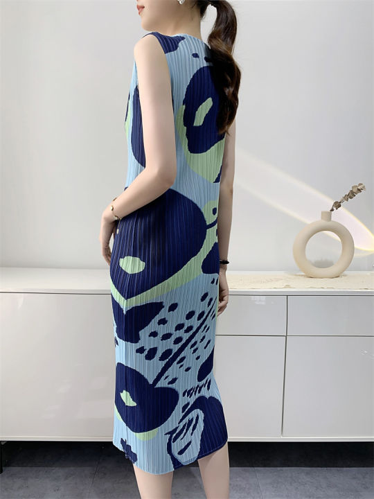 ชุดเดรสจีบเสื้อกล้ามพิมพ์ลายดิจิตอลของผู้หญิงแบบญี่ปุ่นและเกาหลีความยาวปานกลางแบบลำลอง-l300